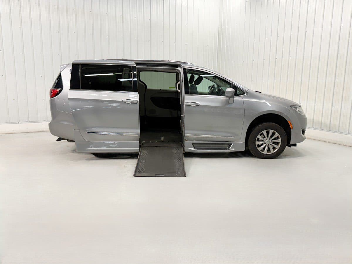 2018 Chrysler Pacifica Touring L wheelchair van, Billet Silver