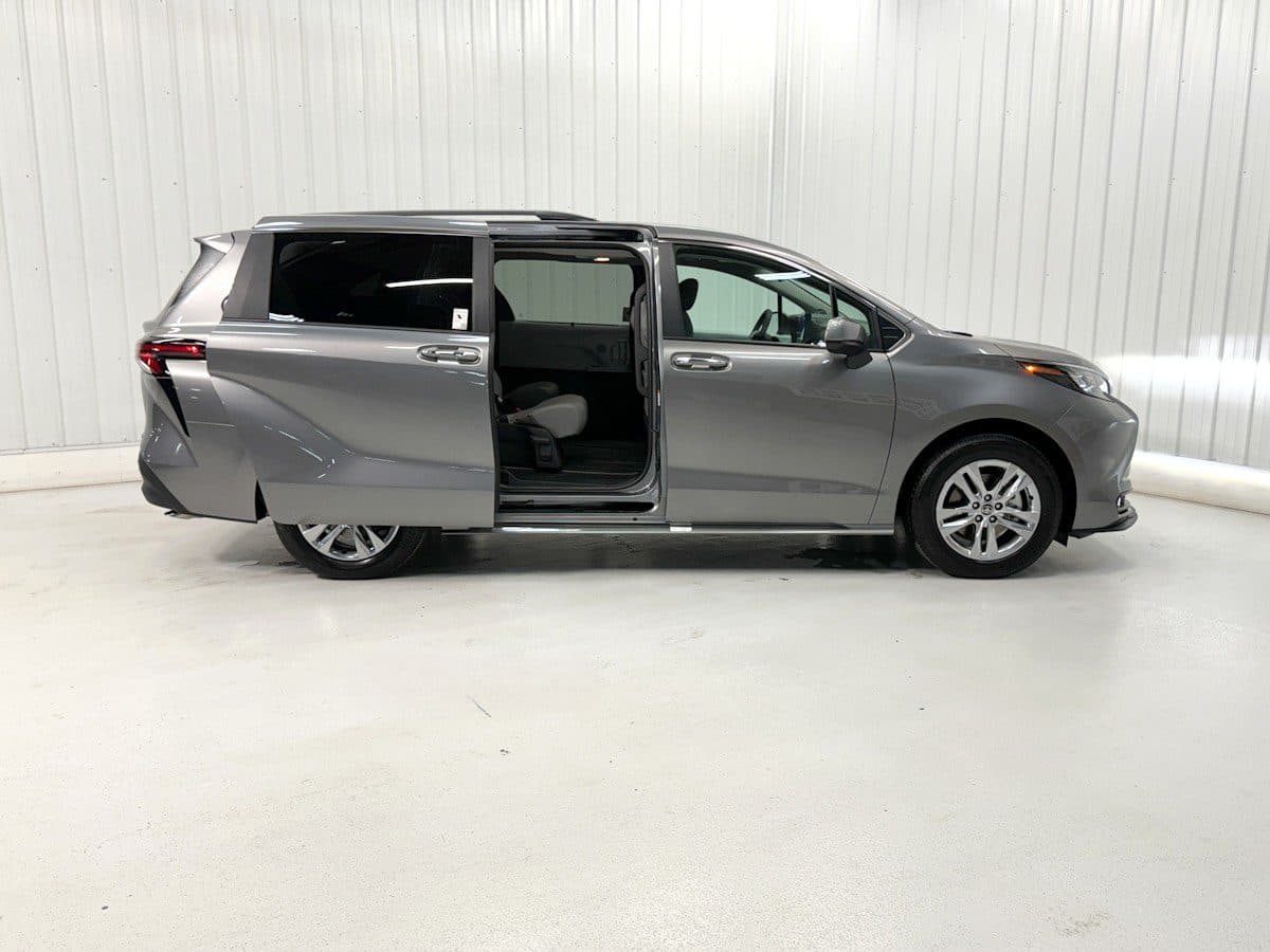 2026 Toyota Sienna Hybrid XLE wheelchair van, Heavy Metal