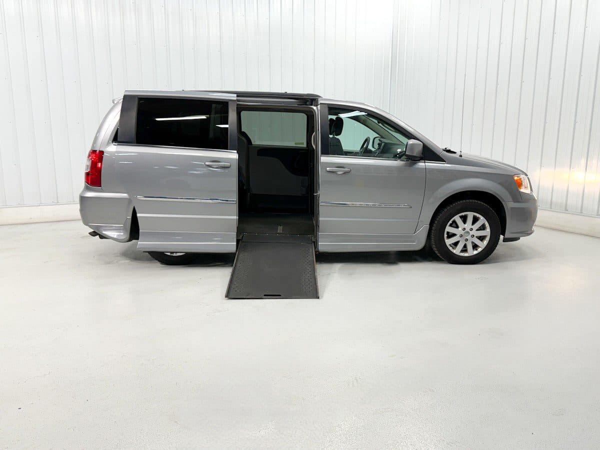 2016 Chrysler Town & Country Touring-K wheelchair van, Billet Silver