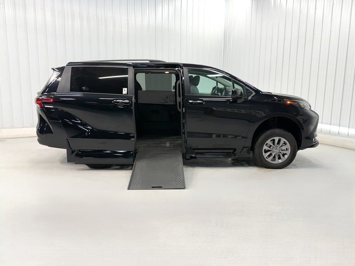 2026 Toyota Sienna Hybrid XLE wheelchair van, Midnight Black